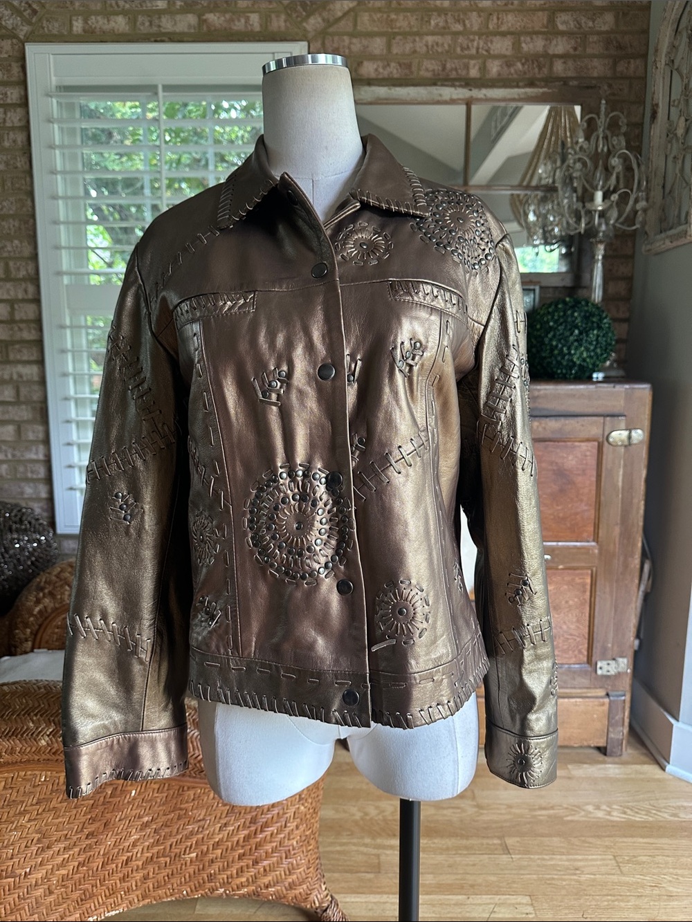 CHICO'S BRONZE METALLIC EMBELLISHED LEATHER JACKET 1 8 - 10